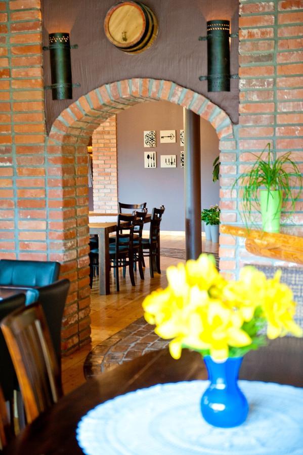 Hotel Klidzina Skriveri Екстериор снимка